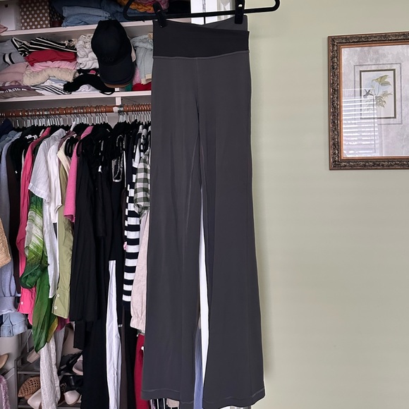 Lululemon Throwback Astro Pant - Picture 3 of 6